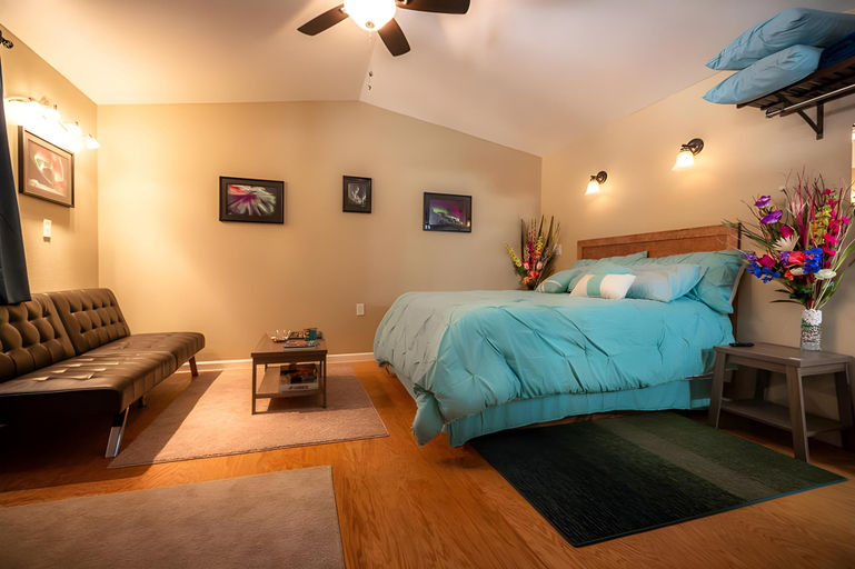 Bedroom 2, Talkeetna Villas and tours, Matanuska-Susitna