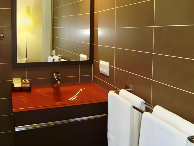 Bathroom 3, Cal Music B&B, Barcelona