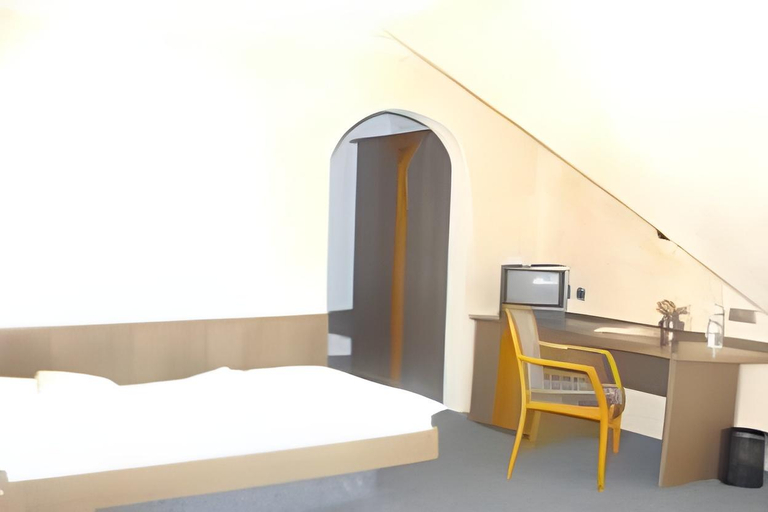 Bedroom 2, Weinstadt-Hotel Krone, Rems-Murr-Kreis