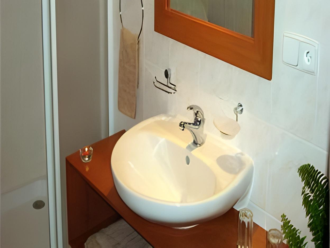 Bathroom 2, Boutique Hotel SwissHouse - Adults Only, Cheb