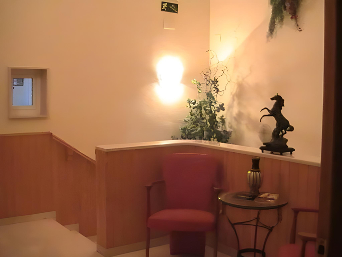 Others 4, Hostal Ya, Alicante