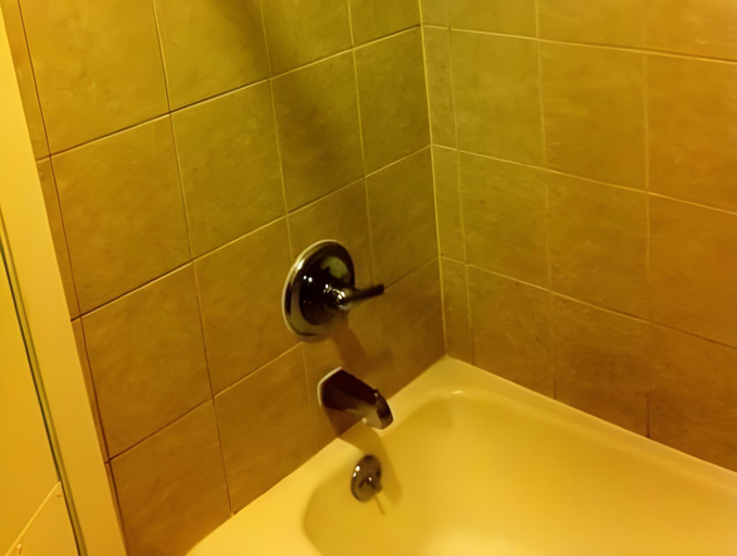 Bathroom 3, Journey Inn Marion, Crittenden