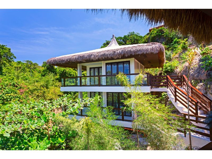 Ocean Edge Resort by Hiverooms, El Nido