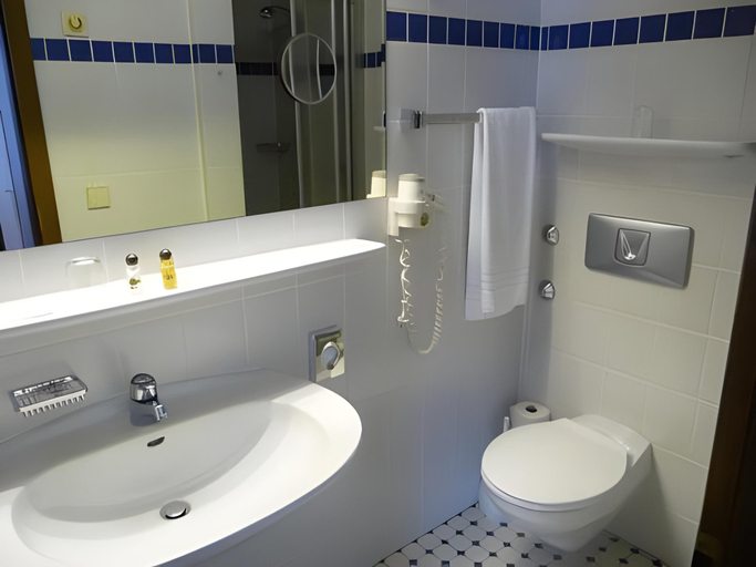 Bathroom 2, Romantikhotel Störmann, Hochsauerlandkreis