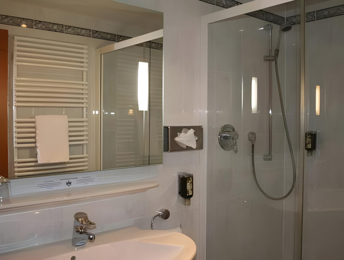 Bathroom 2, Hotel Asemann Planegg, München