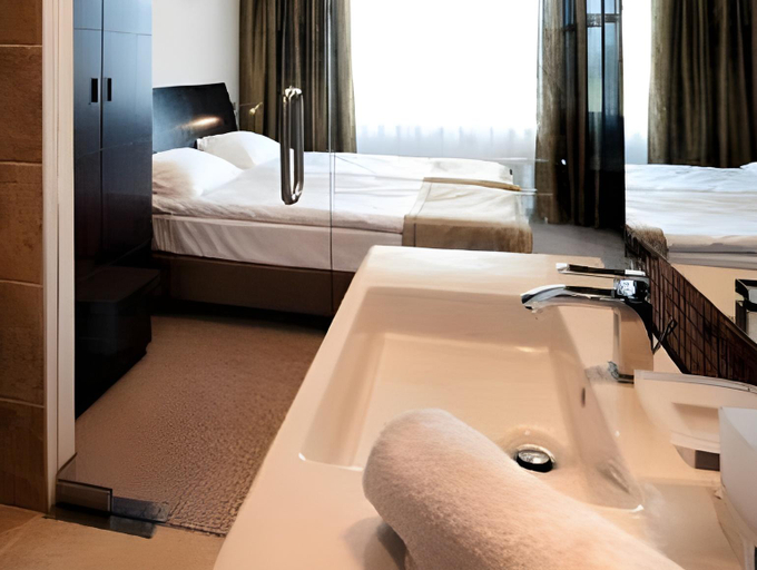 Bathroom 4, Hotel Remes, Nowy Tomyśl