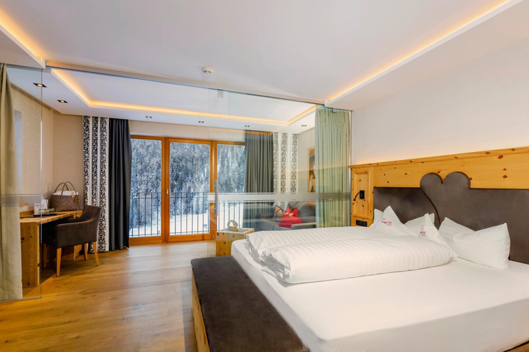 Bedroom 2, Anigglhof, Bolzano