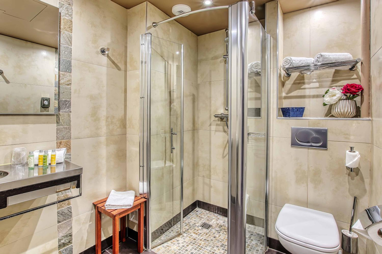 Bathroom 5