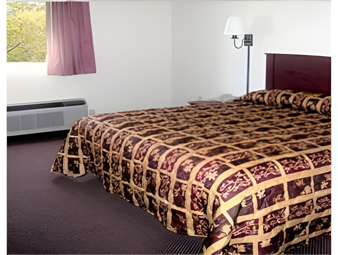 Bedroom 3, Jefferson Inn Dandridge, Jefferson