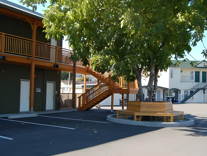 Others 5, Summerland Motel, Okanagan-Similkameen