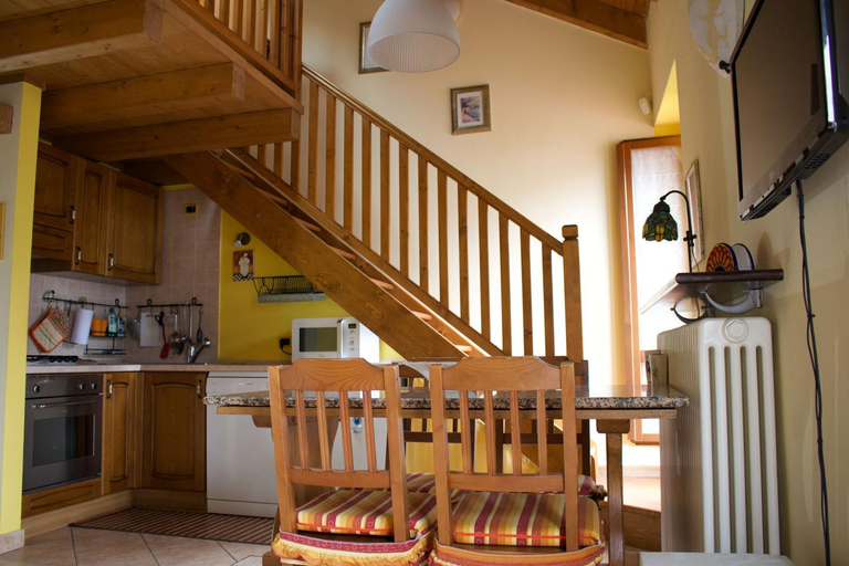 Others 5, La Casa Sul Sasso In town serviced accommodations, Lecco
