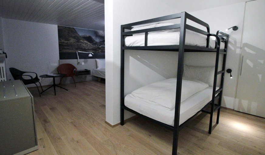 Bedroom 2, Hotel Forni, Leventina