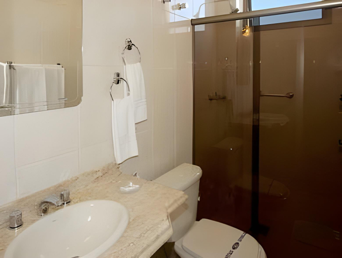 Bathroom 3, Hotel Portal das Águas, Águas de São Pedro