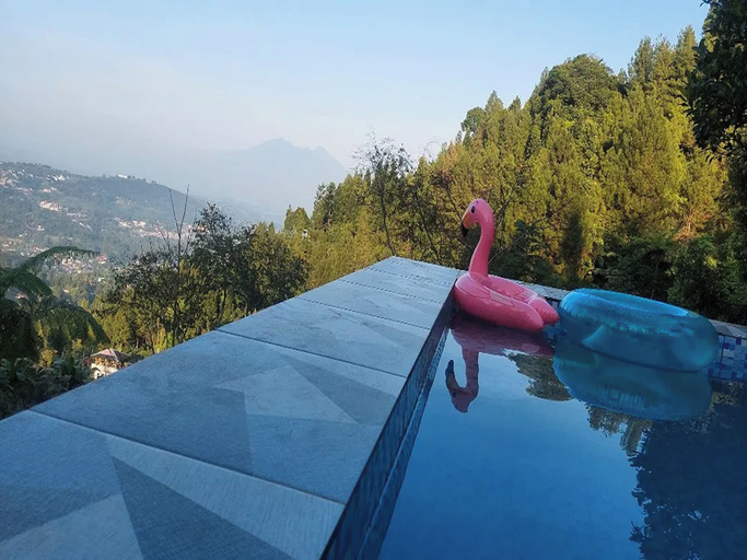 Sport & Beauty 4, Villa Zoya Montana, Bogor