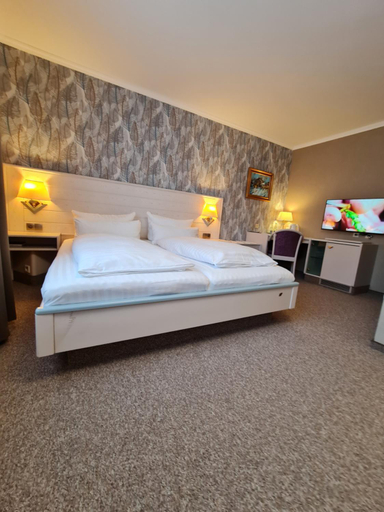 Bedroom 16