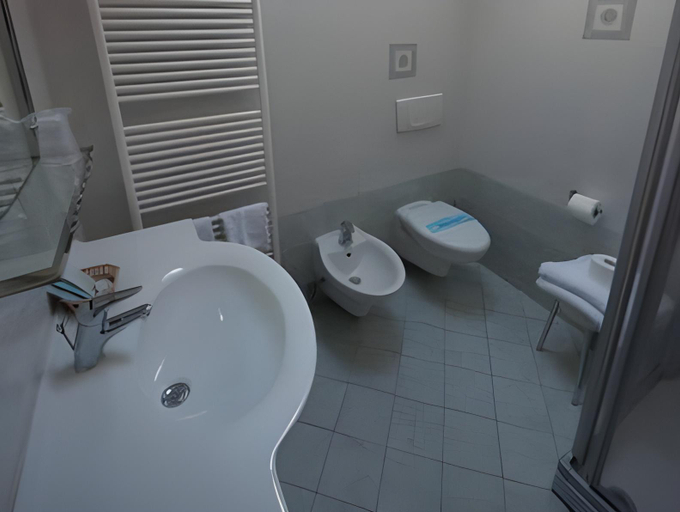 Bathroom 3, Albergo Meuble Vecchio Scarpone, Verbano-Cusio-Ossola