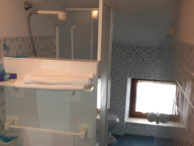 Bathroom 3, Hotel Rivamare, Ascoli Piceno