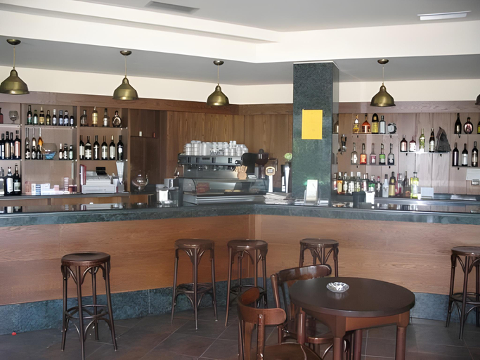 Others 5, Pension Portomino, Lugo