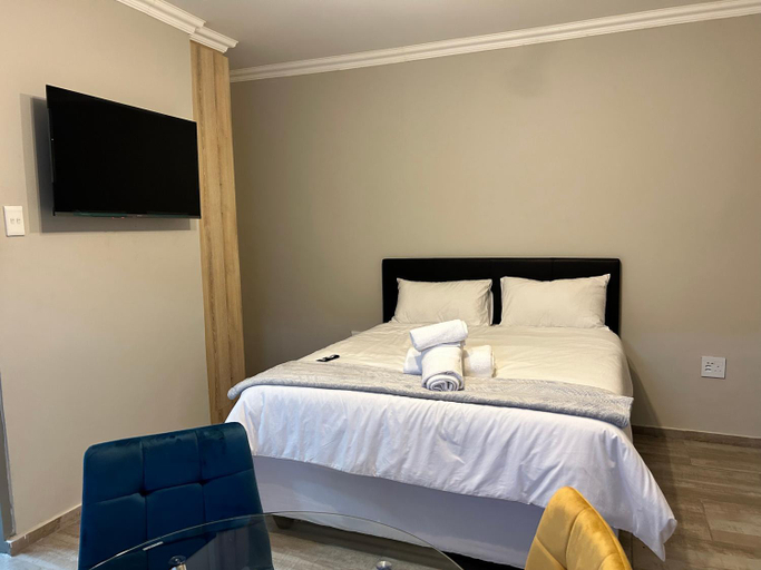 Others 3, Khayalethu Guest House, Sedibeng