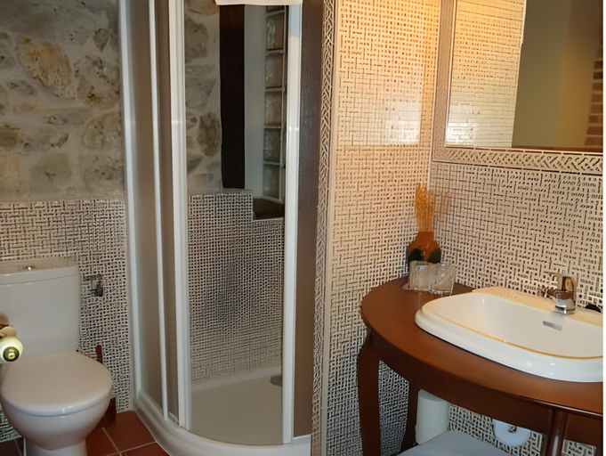 Bathroom 4, Posada Puerta Grande, Salamanca