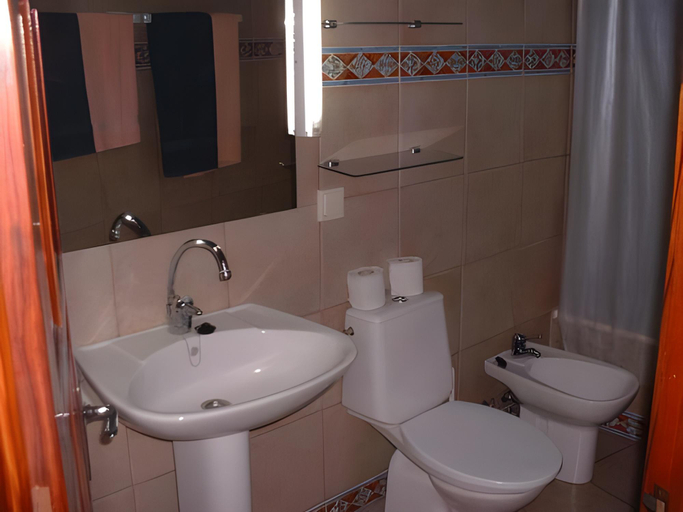 Bathroom 2, Apartamentos La Fuente, Santa Cruz de Tenerife