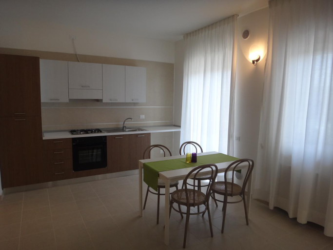 Others 3, Residenza Ondanomala, Foggia