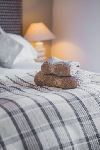 Bedroom 2, Kings Arms, Cornwall