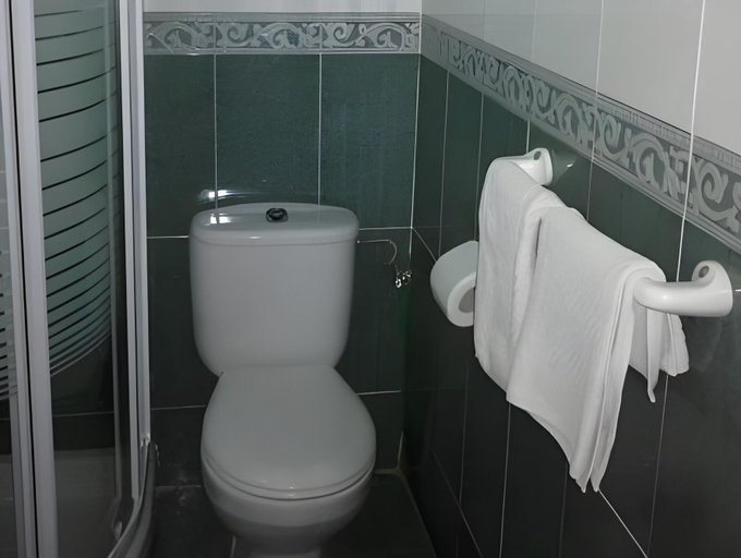 Bathroom 4, Hotel Libertador, Valencia
