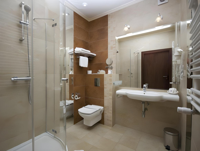 Bathroom 5, Hotel Korona Spa & Wellness, Lublin