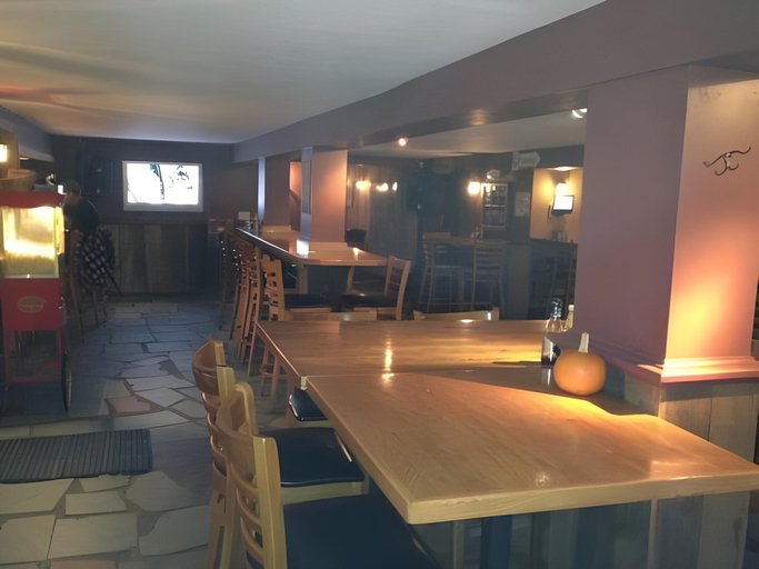 Others 5, Smugglers Notch Inn, Lamoille