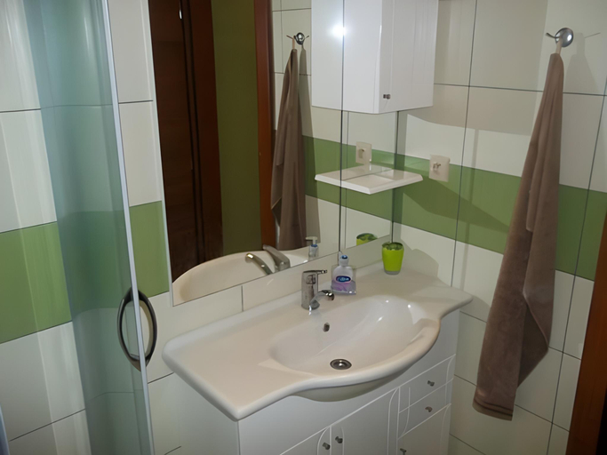 Bathroom 2, Penzion Kastelan, Prievidza