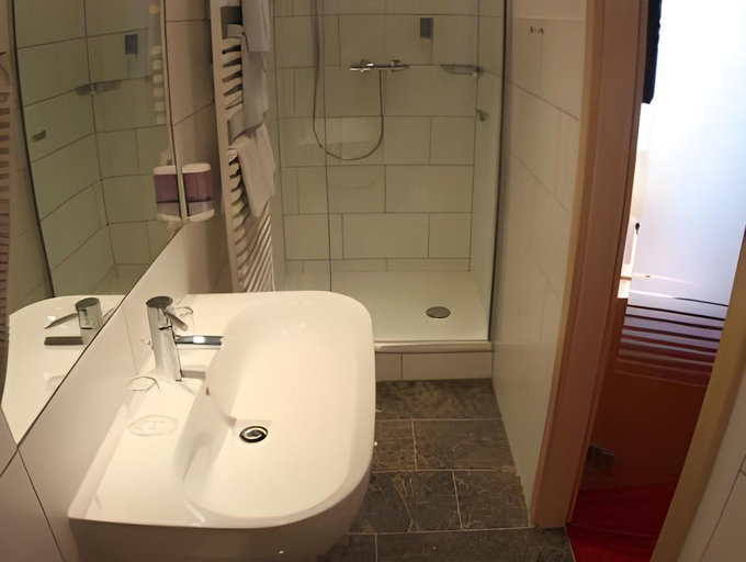 Bathroom 1, Hotel Waldhorn, Kempten (Allgäu)