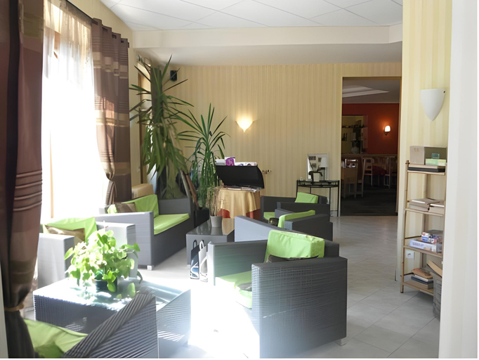 Public Area, Hotel Restaurant de la Poste, Loire