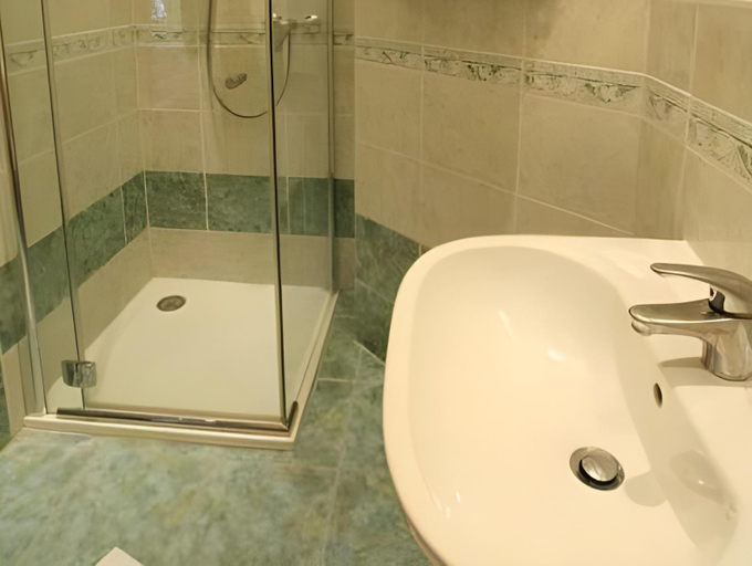 Bathroom 3, Oldtimer Motorhotel Guntramsdorf, Baden