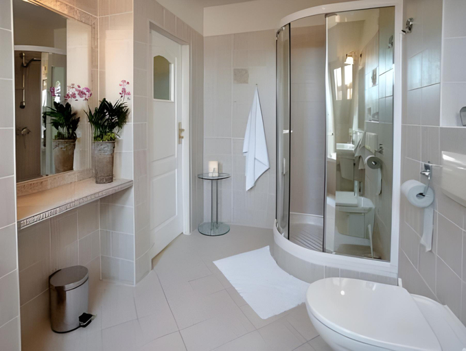 Bathroom 2, Willa Ela, Gdańsk City