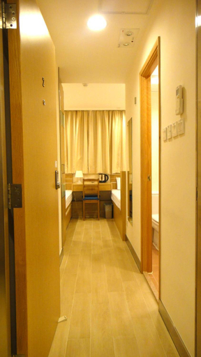 Others 2, Causeway Bay Inn (@Percival Street), Hong Kong Island