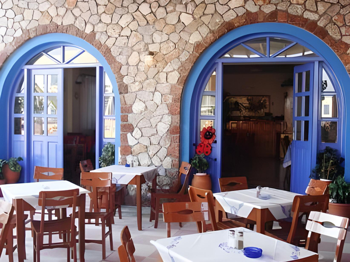 Food & Drinks 5, Dimitris Villas, South Aegean