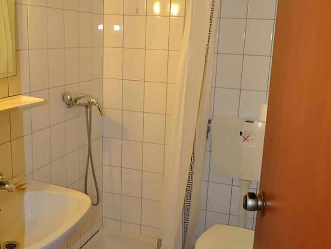 Bathroom, Philoxenia, East Macedonia and Thrace