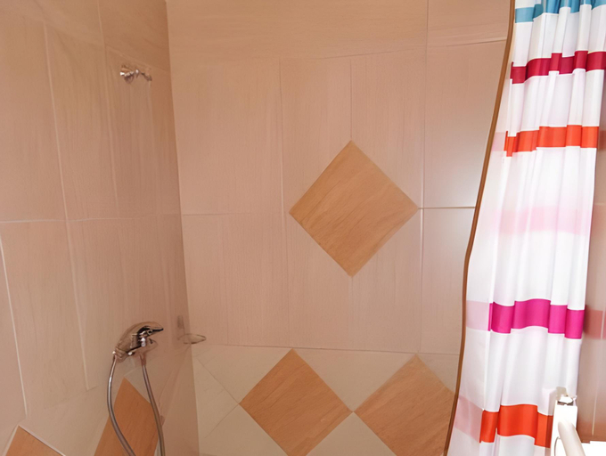 Bathroom 3, Libra Hotel, Veresegyház
