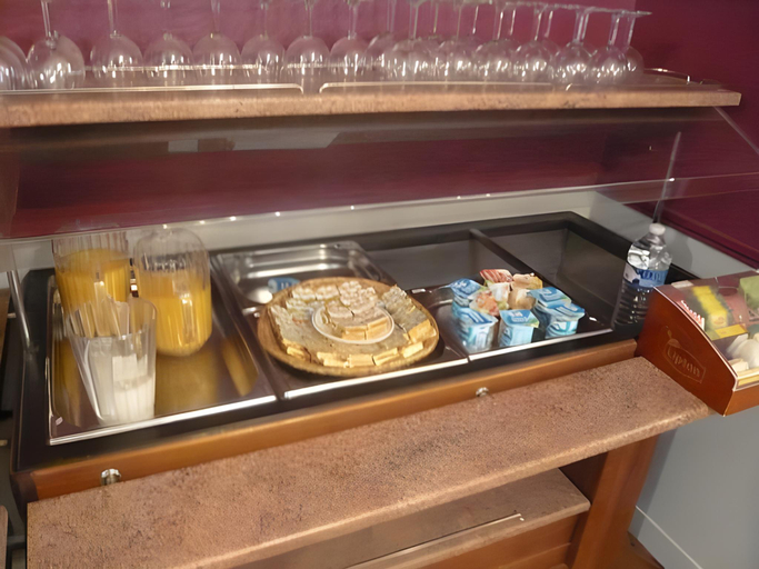 Food & Drinks 5, Hotel Restaurant La Grenouillere, Ille-et-Vilaine