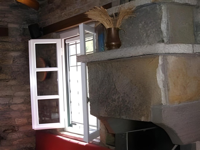 Others 3, Tritoxo Guesthouse, Epirus