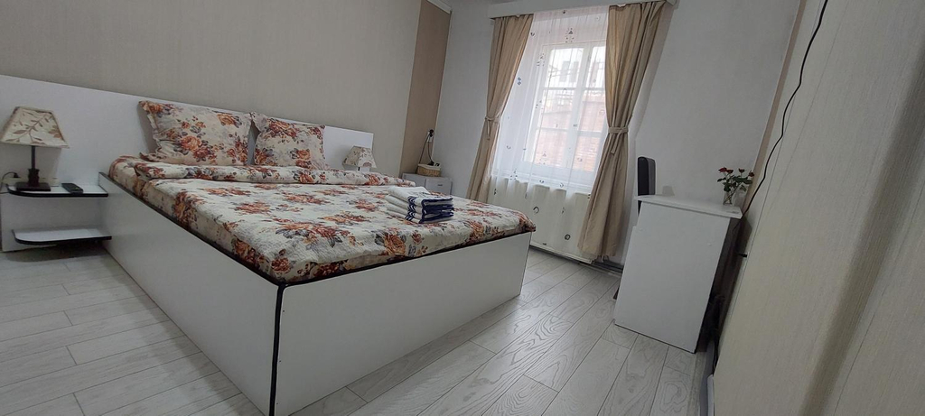 Others 5, Casa Merisor, Sibiu