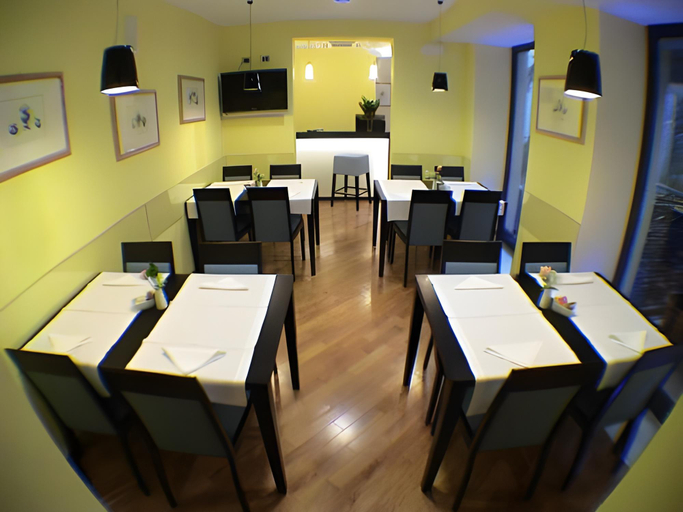Food & Drinks 5, Rigel, Catania