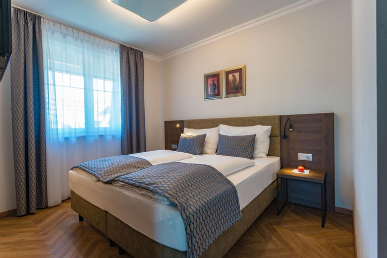 Bedroom 12