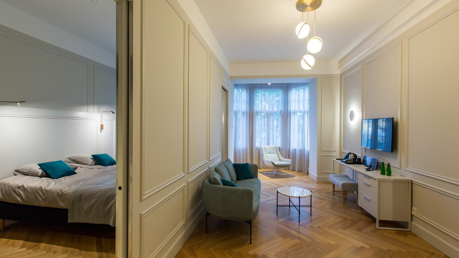 Bedroom 13