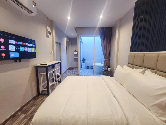 Bedroom 8