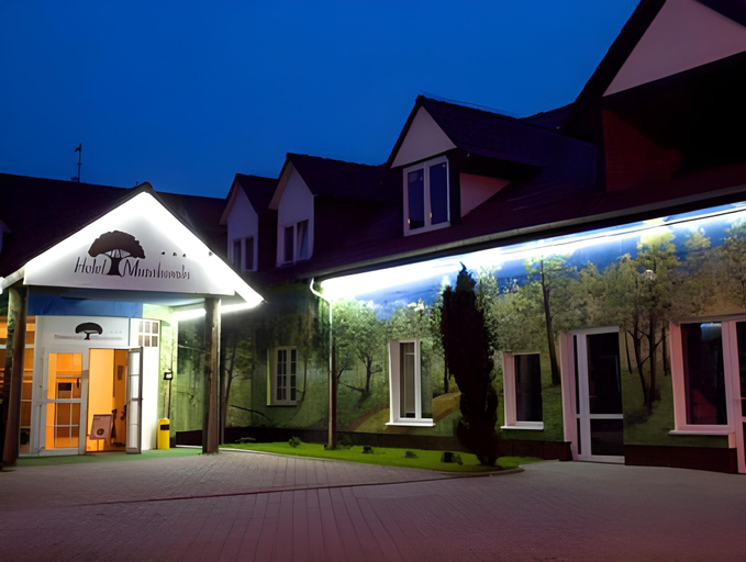 Others 3, Hotel Muzakowski, Żary