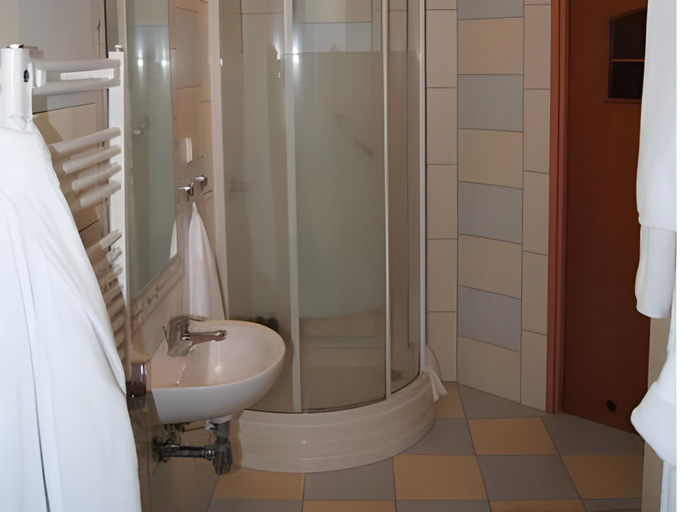 Bathroom 4, Interferie Aquapark Sport Hotel Malachit, Lubań