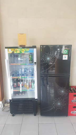 Food & Drinks