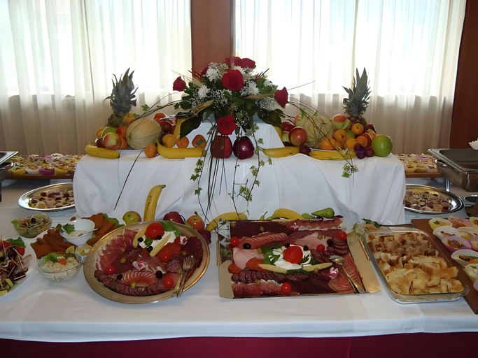 Food & Drinks 4, Hotel Damis, Istočno Sarajevo